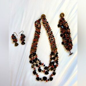 Stunning natural semi-precious gemstone necklace, bracelet and earring set.